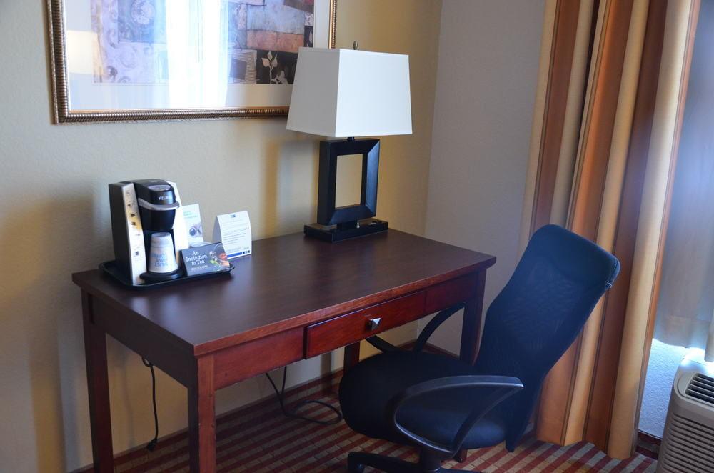 Holiday Inn Express Hotel & Suites Amarillo South By Ihg Exteriör bild