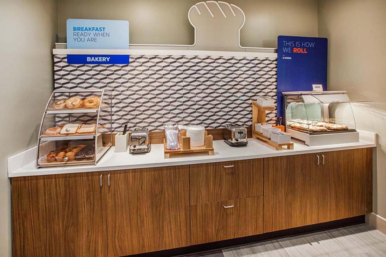 Holiday Inn Express Hotel & Suites Amarillo South By Ihg Exteriör bild